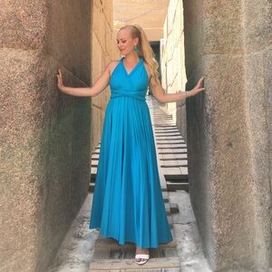 Elegant Teal Convertible Maxi Dress - Perfect Summer Dress!
